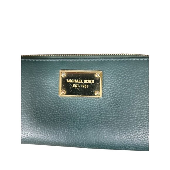 Michael Kors Large Wallet Green Pebbled Leather Zip Around Gold Tone Hardware - Picture 2 of 9
